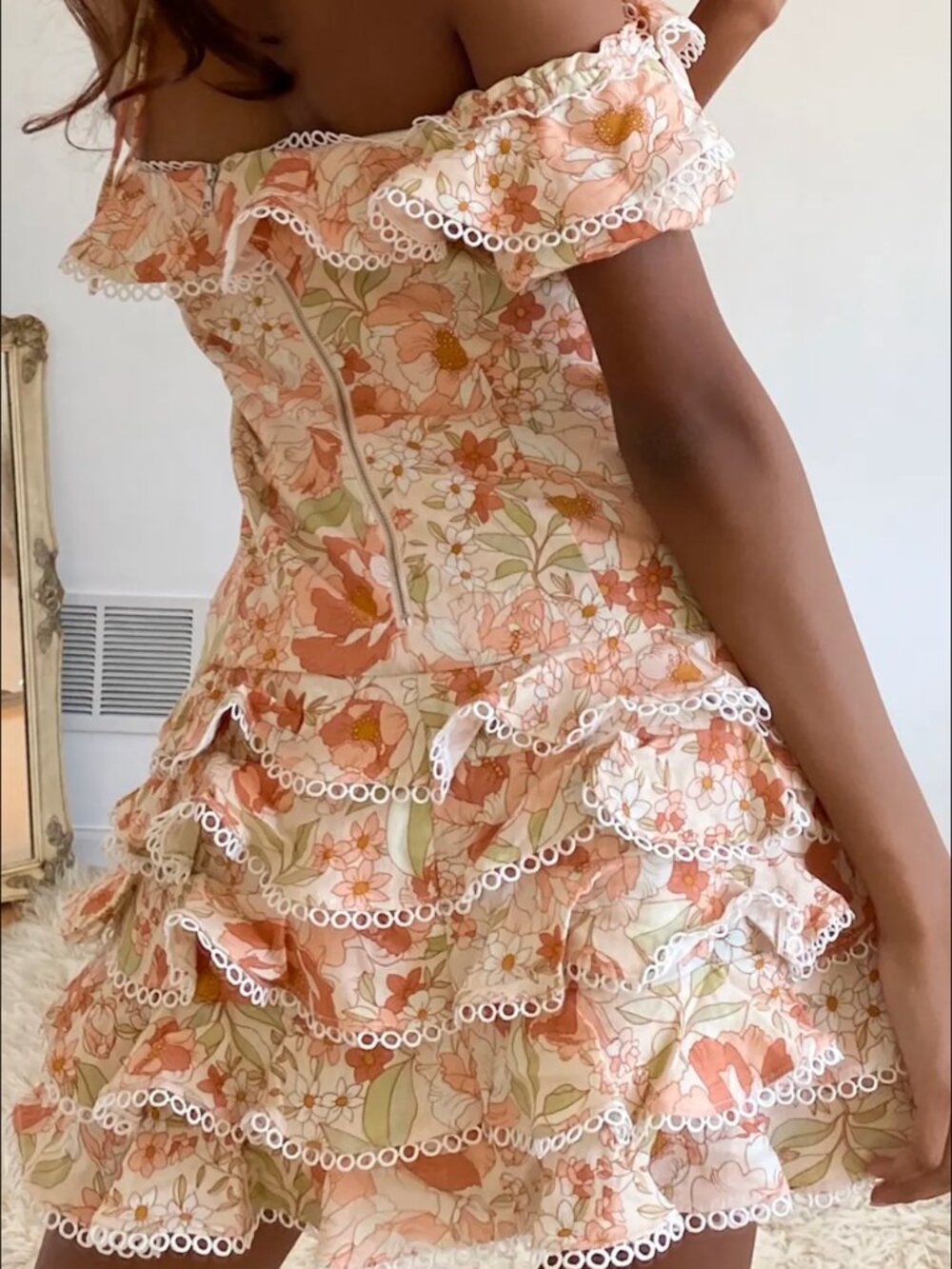 BARDOT Caitlyn Peach Floral Off-the-Shoulder Ruffle Tiered Mini Dress SZ M - Picture 2 of 9